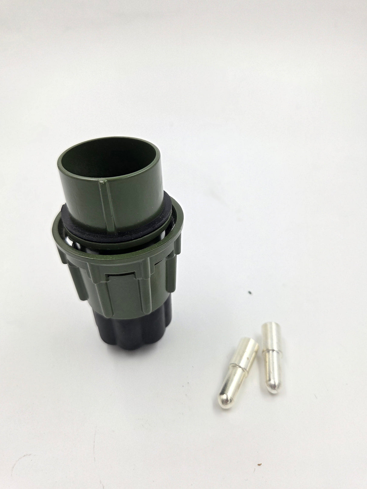 Prise électrique 2 pôles type NATO 24V