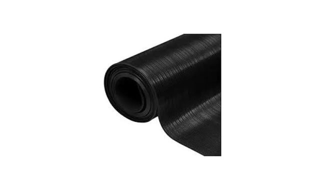 Covor din cauciuc antiderapant, cu striații dese, grosime 3mm