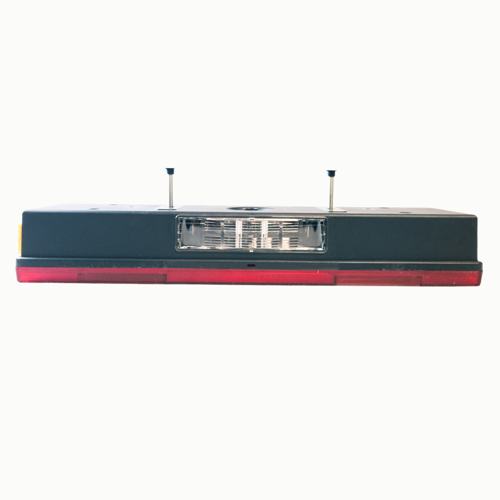 6-Chamber Ribbed Universal Tail Light for Mercedes Trucks